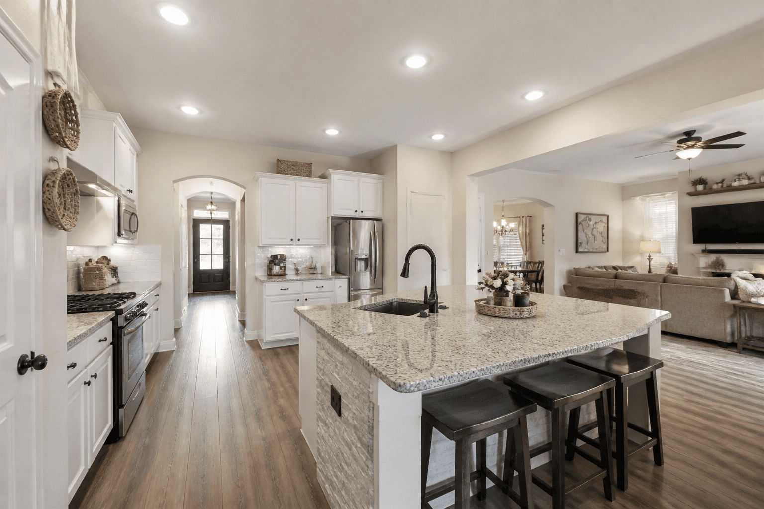 Finished residential lighting in a Magnolia-area home